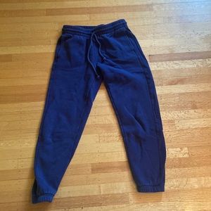 Tna cozy af sweatpants. Size XS, condition like new